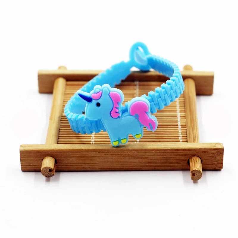unicorn 12 10pcs 10 шт. мультяшный детский подарок на день рождения маленький игрушечный браслет Русалка Единорог ПВХ браслет кольцо детский подарок для душа Вечерние - Цвет: unicorn 12 10pcs