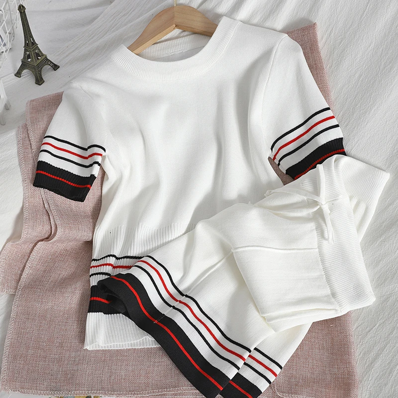 

Summer Contrast Stripe Knitted Tracksuit Women Korean O-neck Pullover Tops+High Waist Shorts 2-piece Set Female Sportswear Suit
