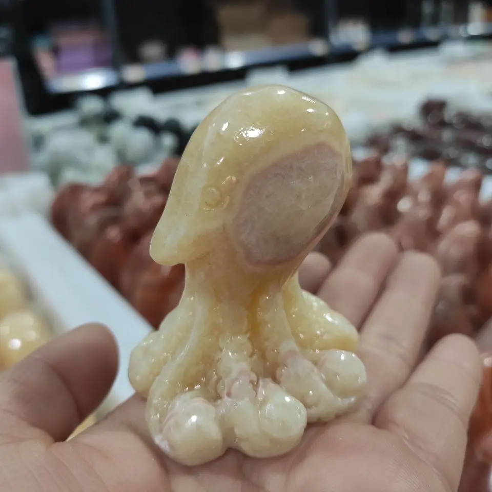 

1pcs Natural Yellow Crystal Handmade Jade Octopus Craft Carving For Healing