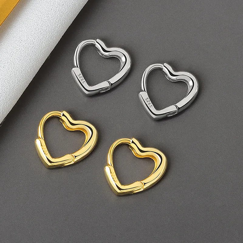 Fashion 925 Sterling Silver Heart Shape Stud Earrings for Women Fine Jewelry Accessories 2020 eh495