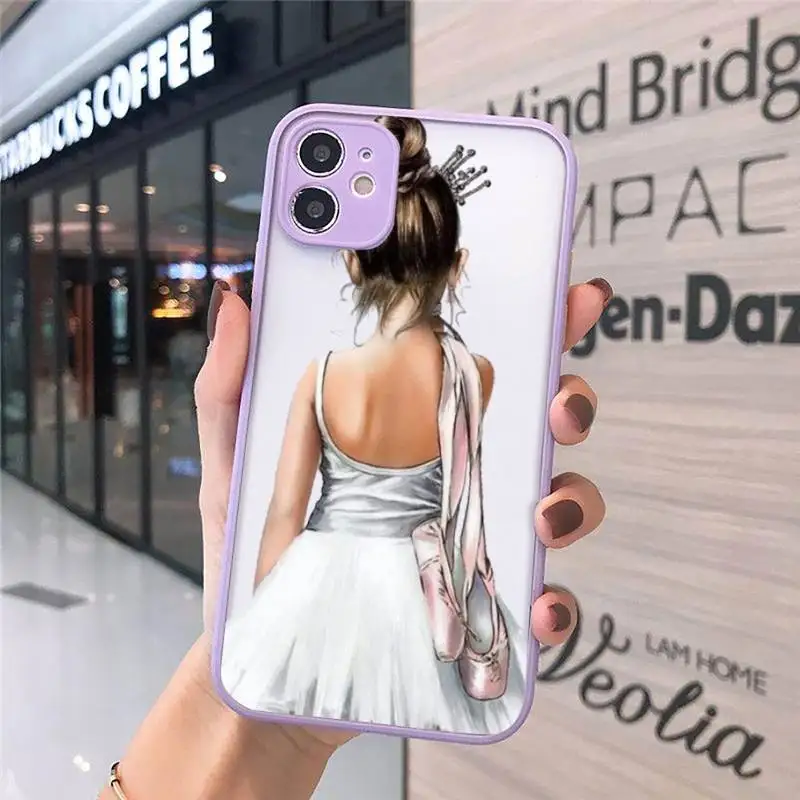 

VOGUE Christmas Princess Girl Female Phone Cases Matte For iPhone 12 Mini 11 Pro XR XS Max 7 8 Plus X Hard PC Back Cover