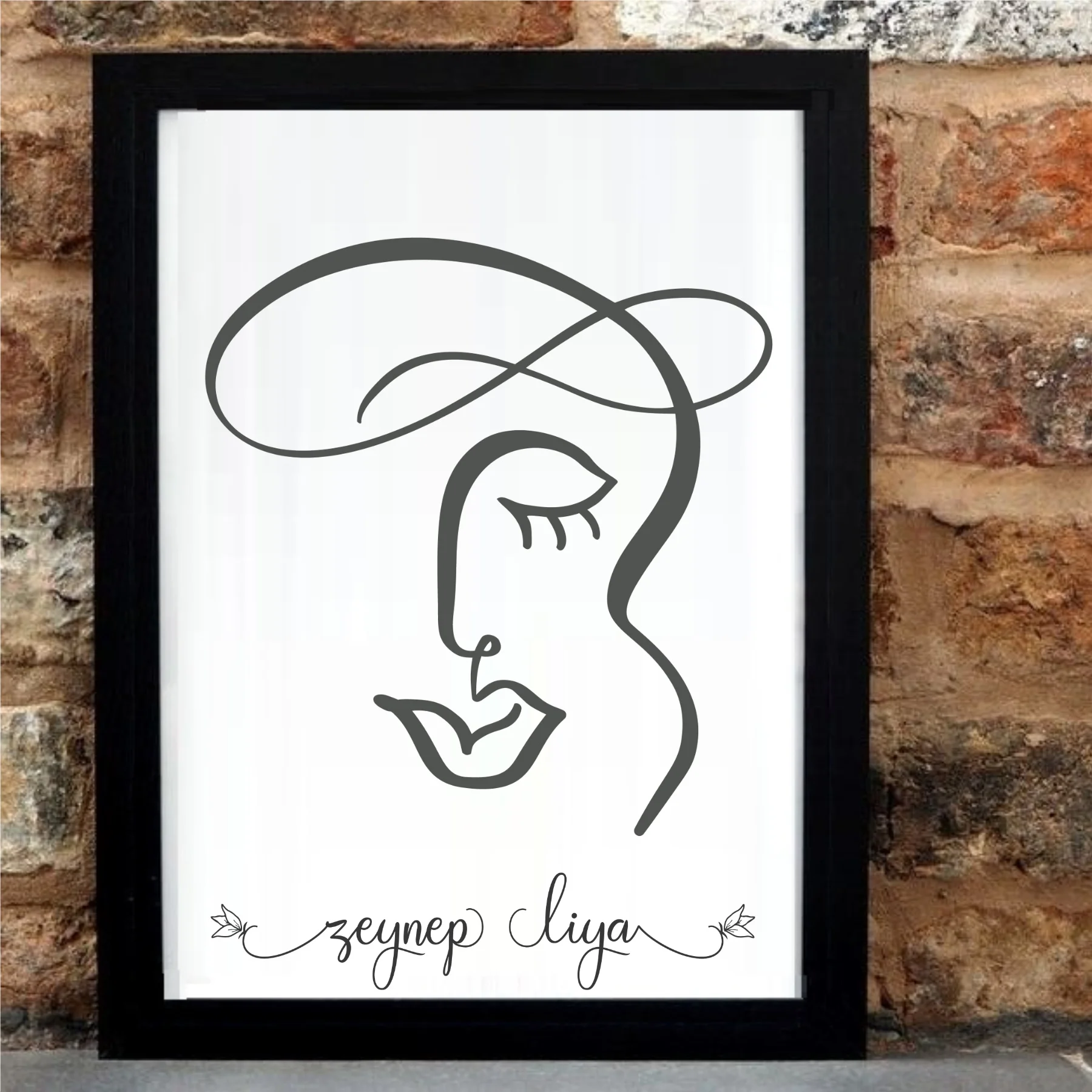 

Персонализированное имя написанное древесным углем современное лицо Frame-Y24