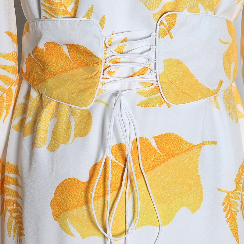 Женское однобортное платье TWOTWINSTYLE белое винтажное с длинными рукавами