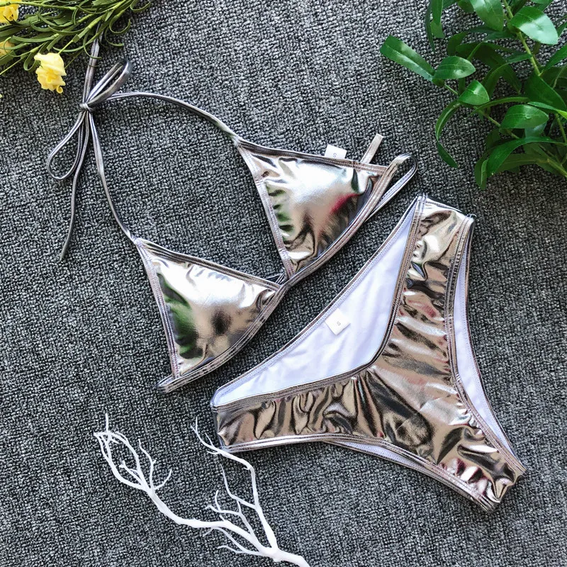 Женский купальный костюм Bikinx серебристый с v-образным вырезом и пуш-ап блестящее