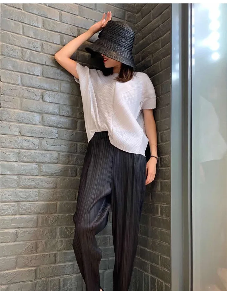 Changpleat новые женские футболки Топ Miyak плиссированный модный дизайн свободный v-образный вырез корейский стиль короткий рукав женская футболка Tide