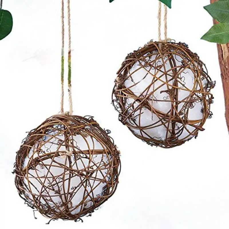 

1pc Parrot Ball Toy Funny Rattan Hanging Ball Bird Ball Toy Bird Grinding Beak Ball Pet Supplies