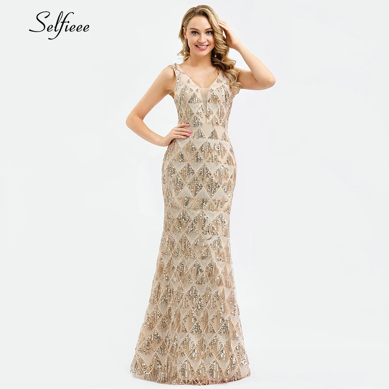 Длинное блестящее женское платье с блестками и v-образным вырезом летнее без