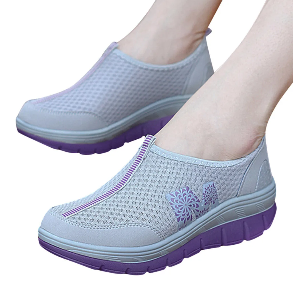 Женские кроссовки с дышащей сеткой модные повседневные для бега на танкетке