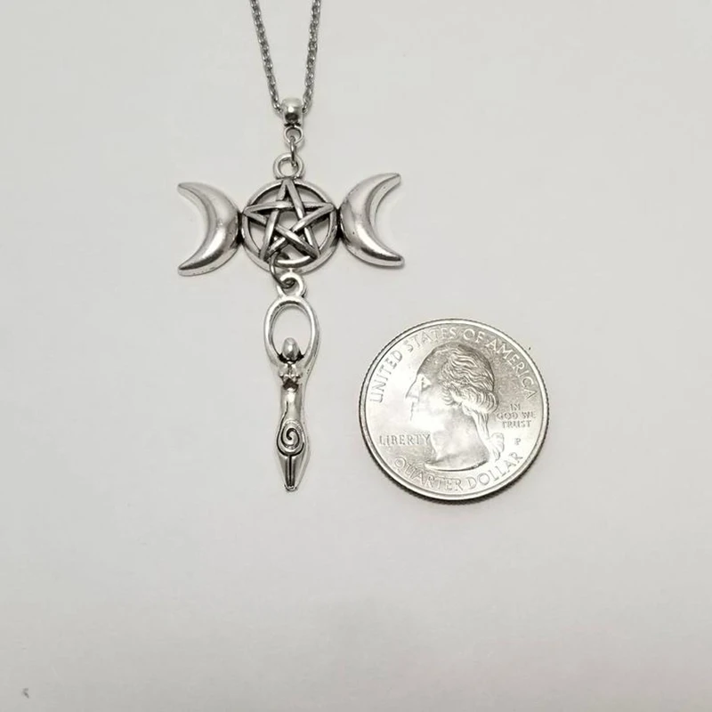 

Moon Five-pointed Star Necklace Retro Punk Necklace Moon Goddess Fashion Jewelry Gifts Men and Women