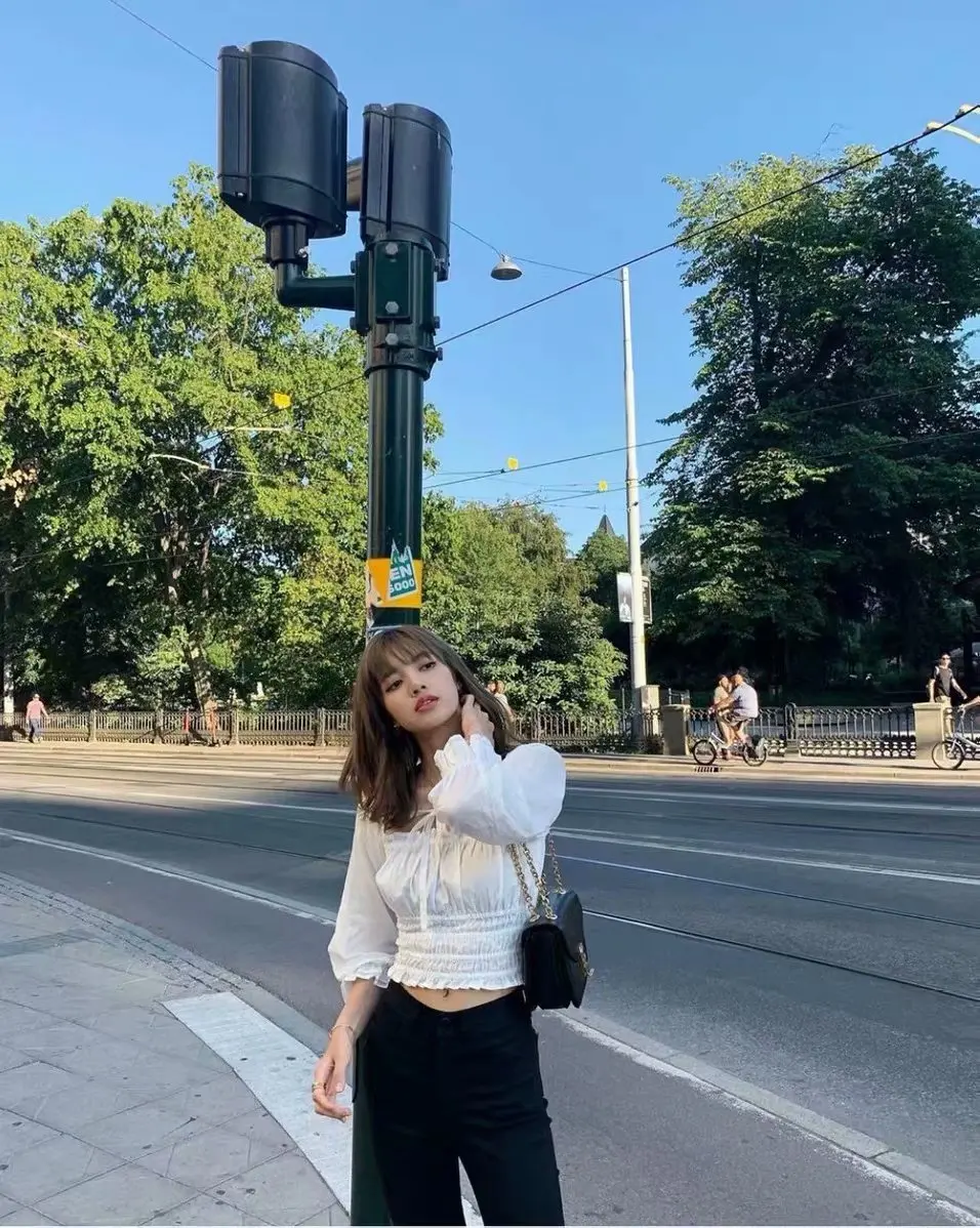 Kpop Blackpink LISA same летняя Корейская Повседневная дикая белая шифоновая блузка женская уличная Милая рубашка с пышными рукавами топы для девочек