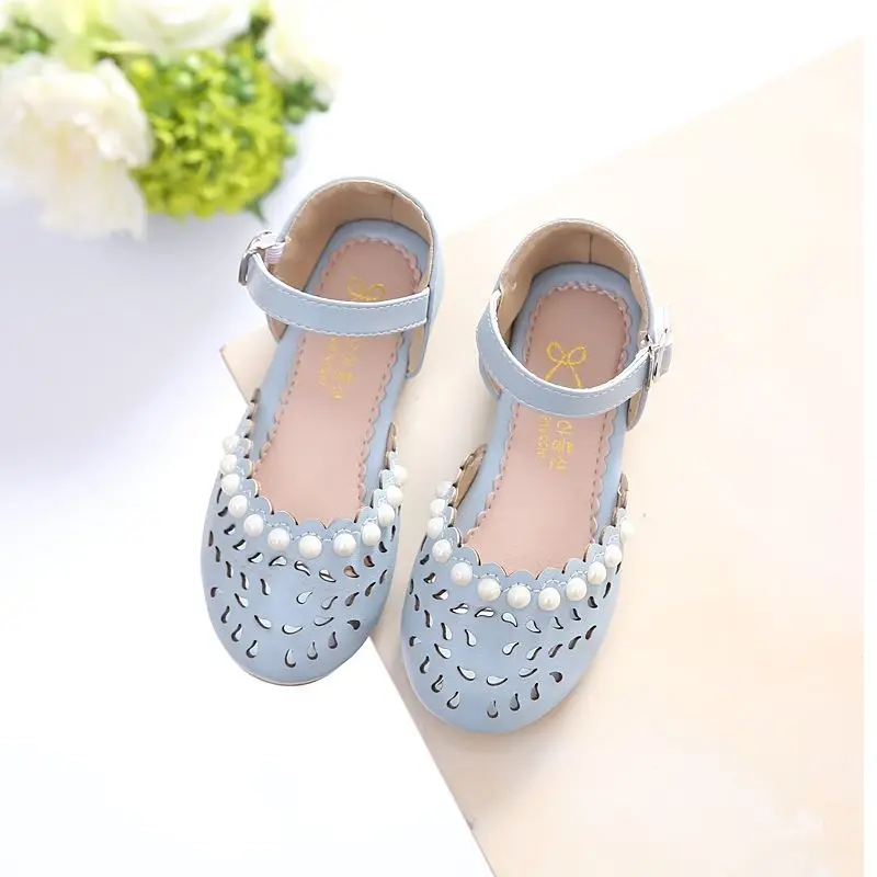 

New sandals princess shoes hollow Baotou baby shoes children's beach shoes children's student sandals
