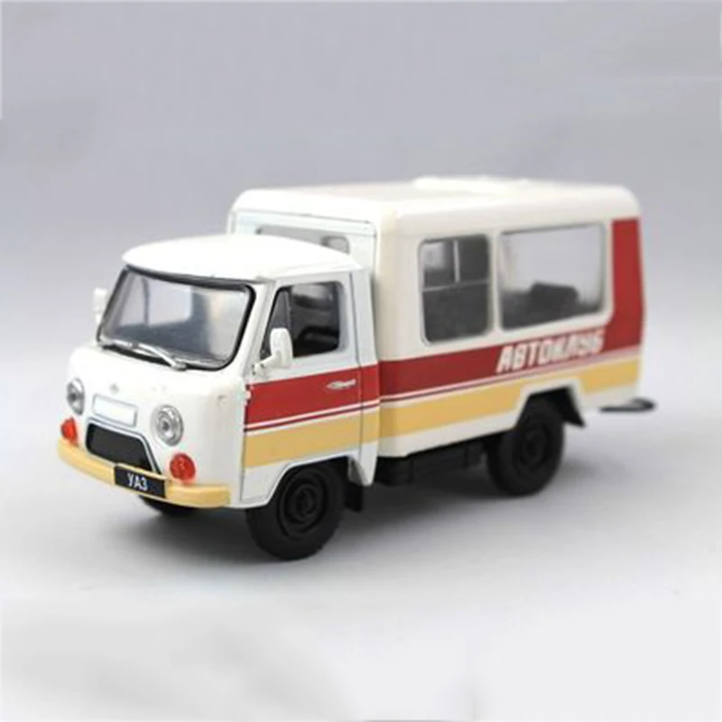 1/24 UAZ T12 русская Uzi модель автомобиля литой под давлением сплав моделирование