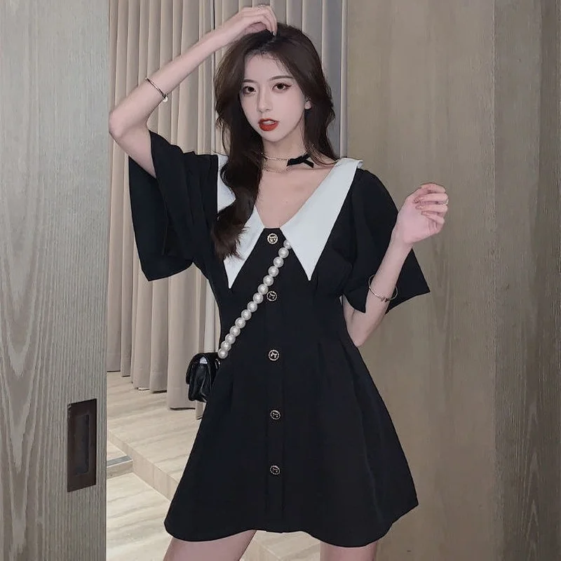 

2021 New French Summer Black Dress Fashion Women's Dress Temperament Shows Skinny Retro Students Little Black Women Dress