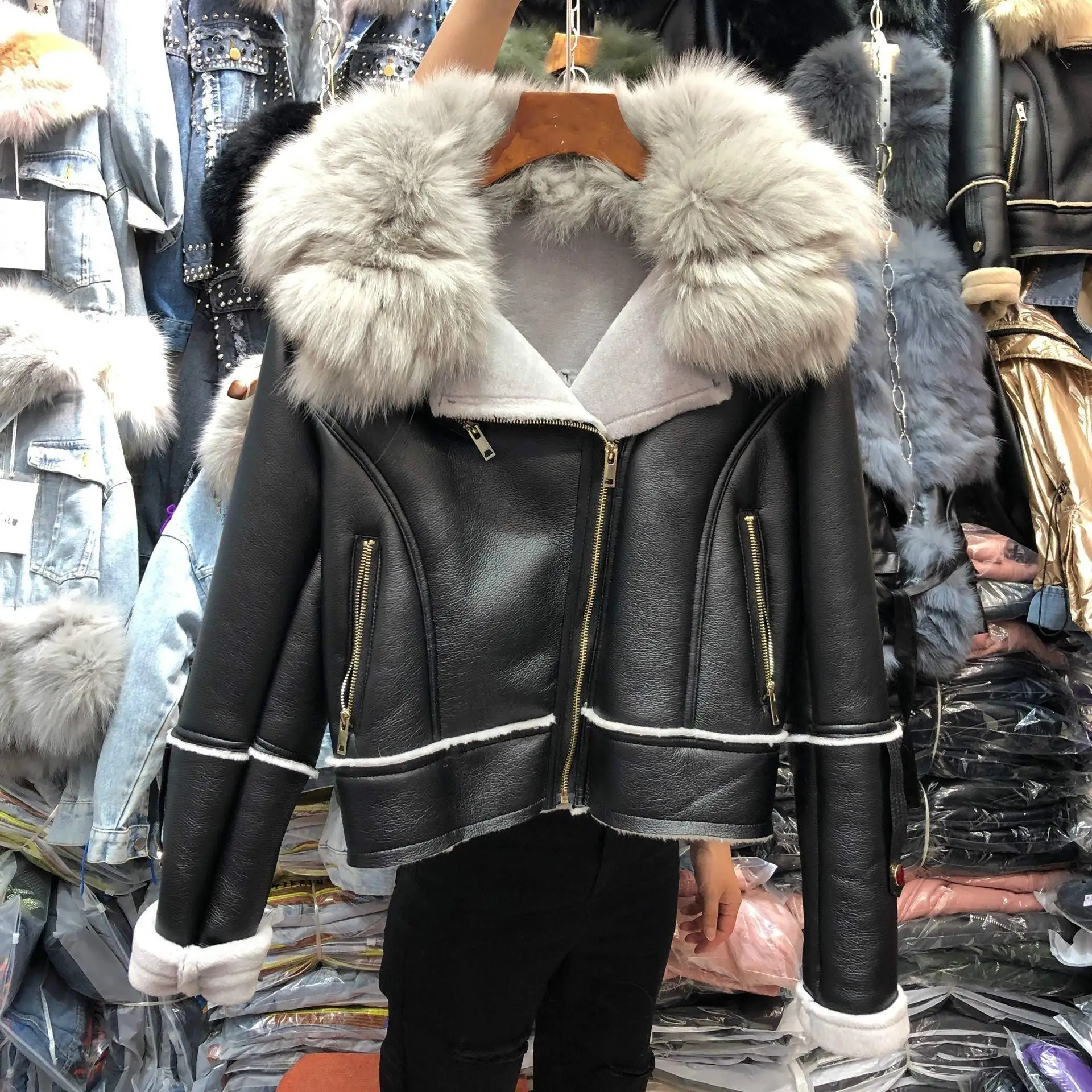 Женская большая теплая утолщенная куртка из искусственной кожи с воротником