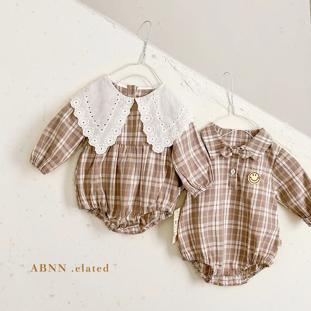 

Boys and Girls Baby Triangle Romper Brother and Sister Cartoon Plaid Smiley Lapel Bodysuit 2022 Spring New Korean Style Cotton