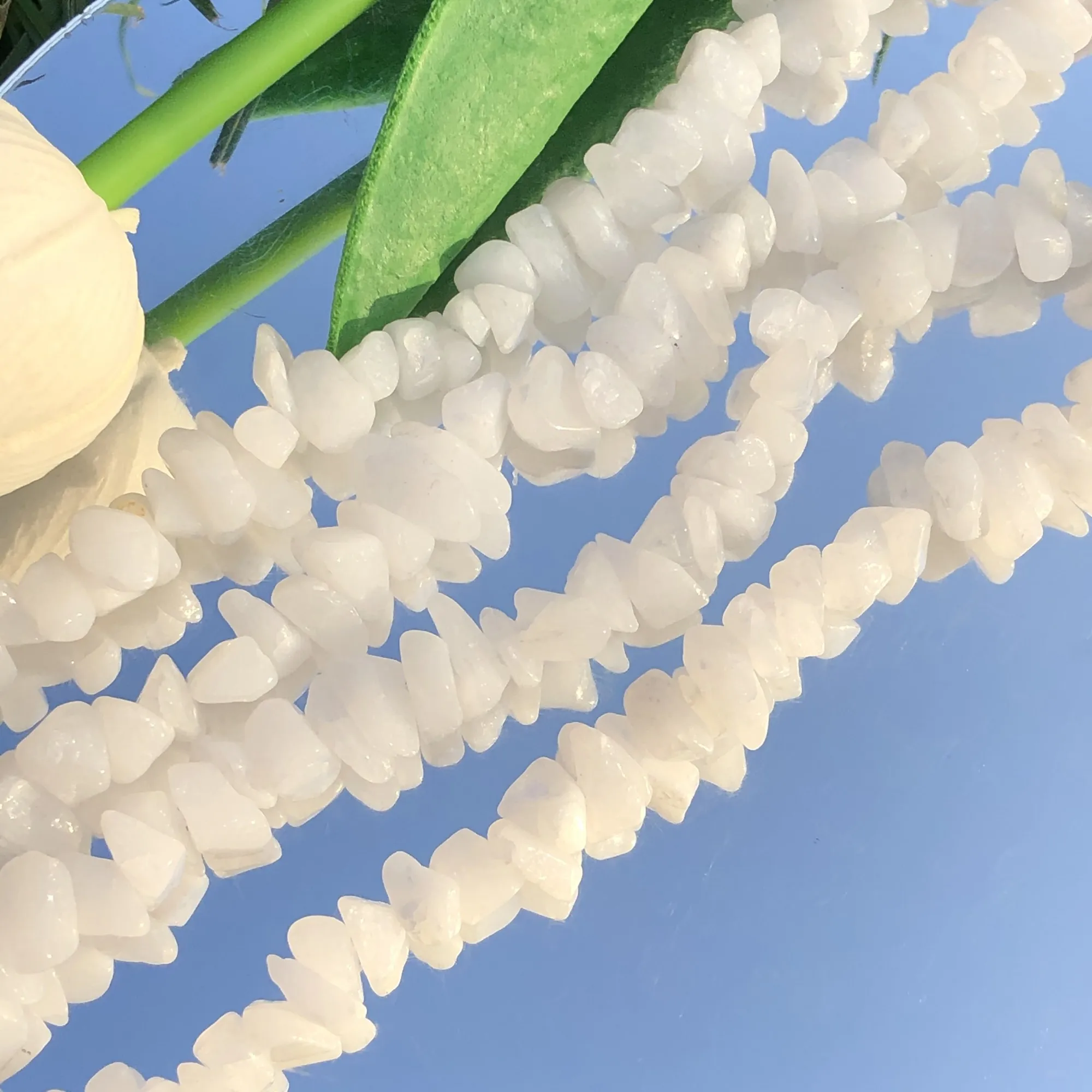 

5-8mm Natural Irregular White Jades Stone Freeform Chips Gravel Beads For Jewelry Making DIY Energy Bracelet Necklace 33inches