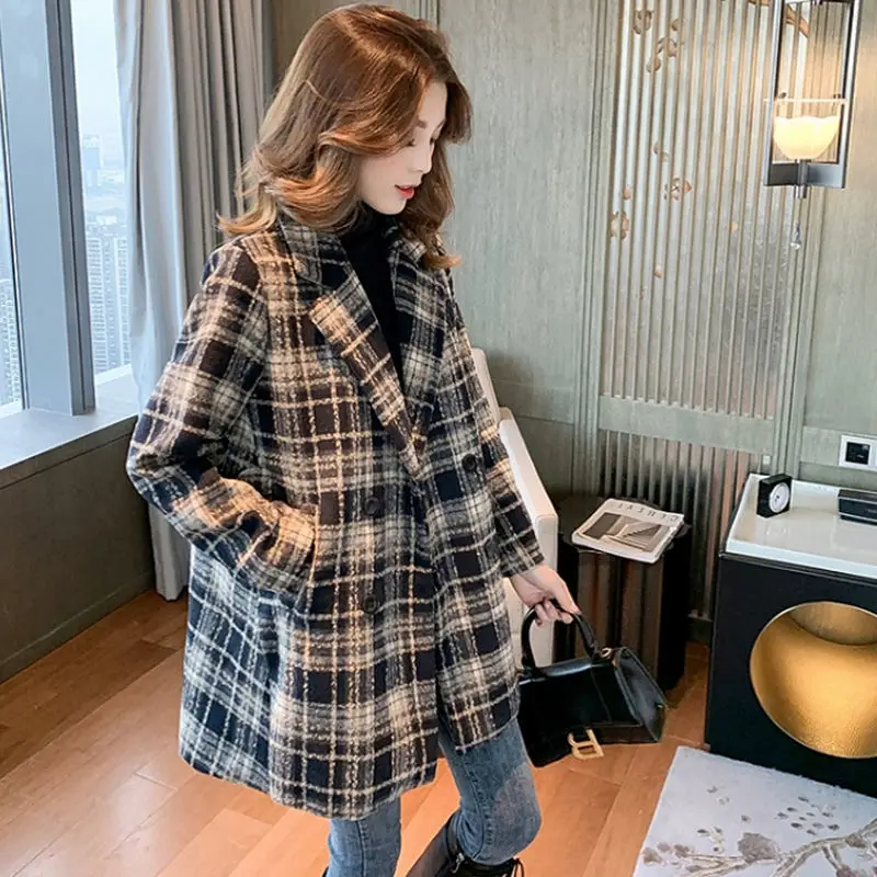 

New Korean plaid woolen coat