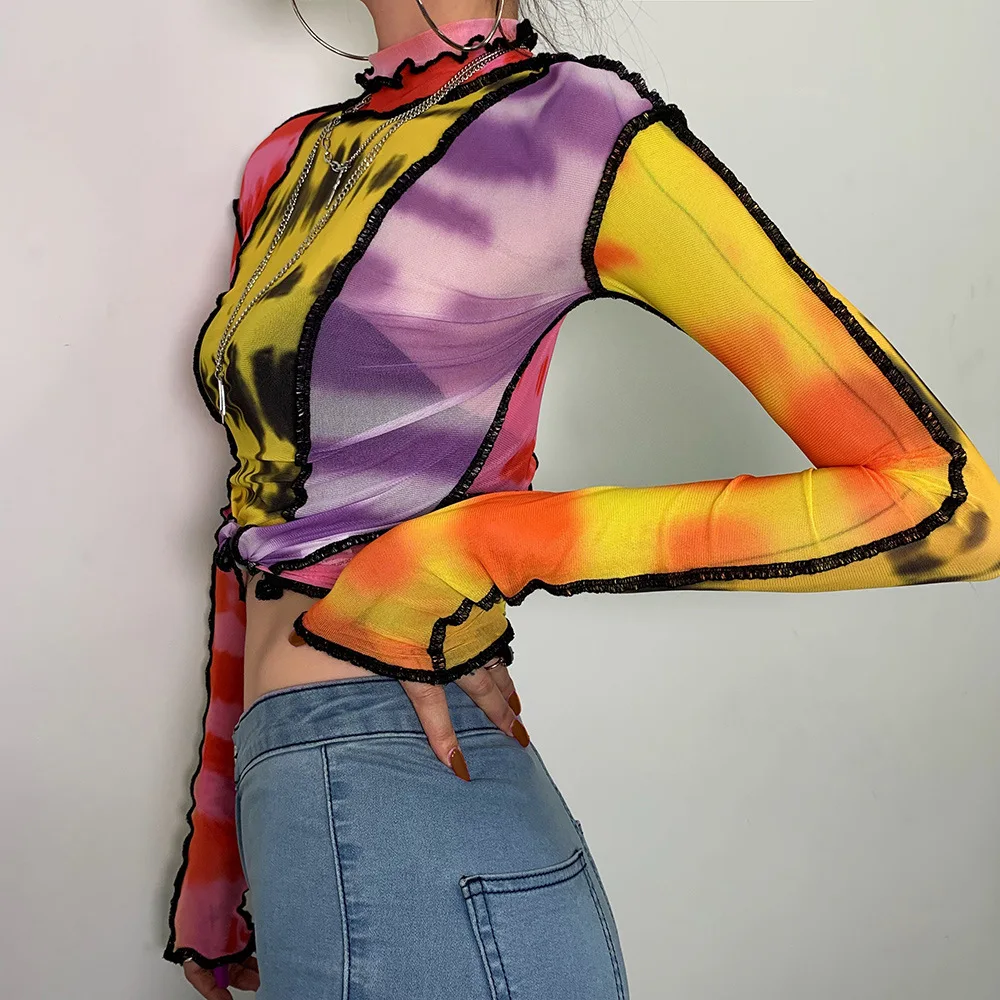 Женская футболка с длинным рукавом и высоким воротником в стиле пэчворк| |