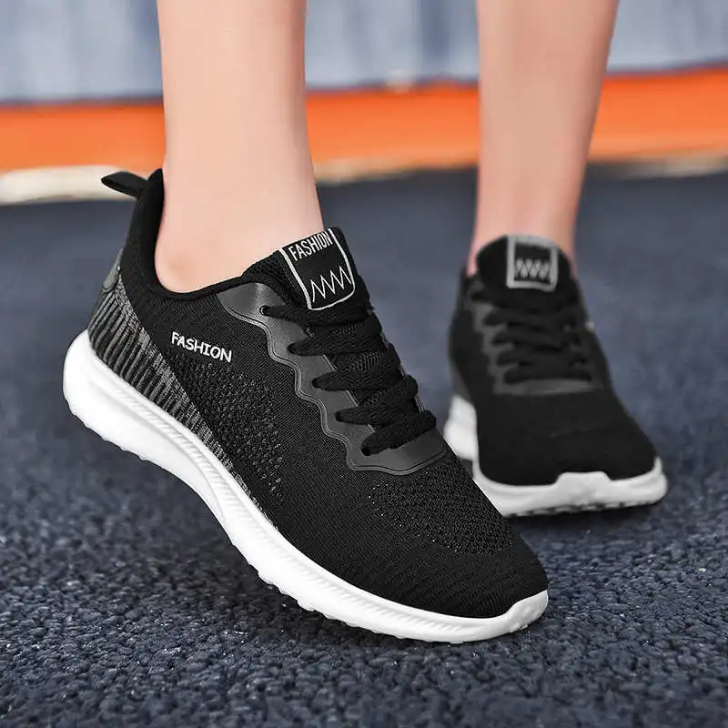 

Кроссовки спортивные, минималистичные кроссовки для бега, женская спортивная обувь на большой платформе, брендовая эластичная теннисные т...