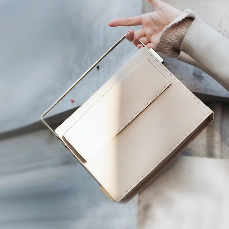 

2020 New Fashion All-match Small Square Bag Box Bag Metal Rod Handbag Shoulder/Crossbody Bag Women's Bag