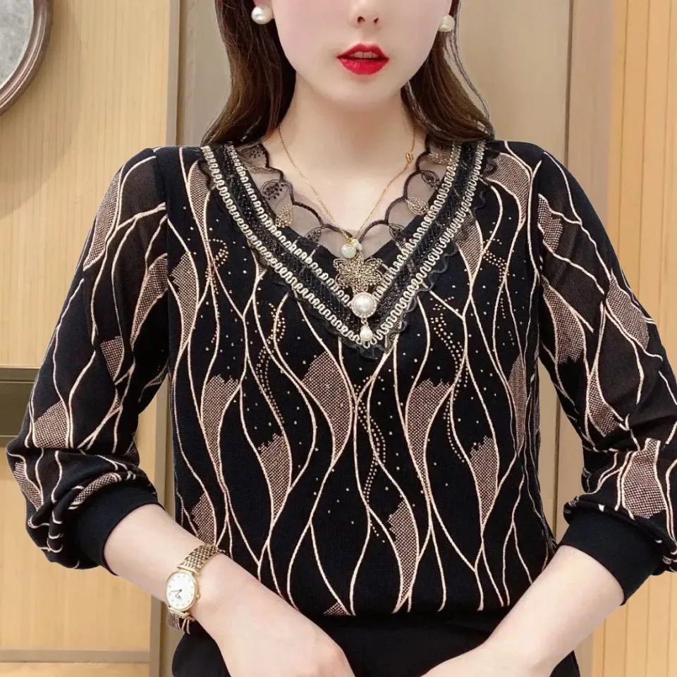 

Fahsion Korean Autumn Long Sleeve Women Shirts Lace Splice Embroidery Casual Blouses Women Loose Print Tops Blusas MM1234