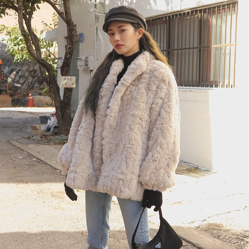 

Новинка, пальто из искусственного меха абрикосового цвета, Женская Толстая теплая шерстяная куртка с воротником-стойкой, модное повседневн...