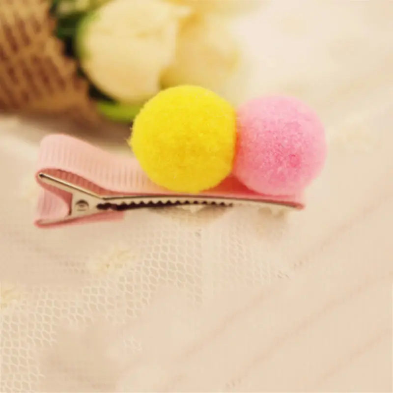 

Girls Hairpins with Lovely Soft Fur Pom Mini Colorful Fluffy Ball Gripper Hairball Hairclips Children Hair Clip Hair Accessories