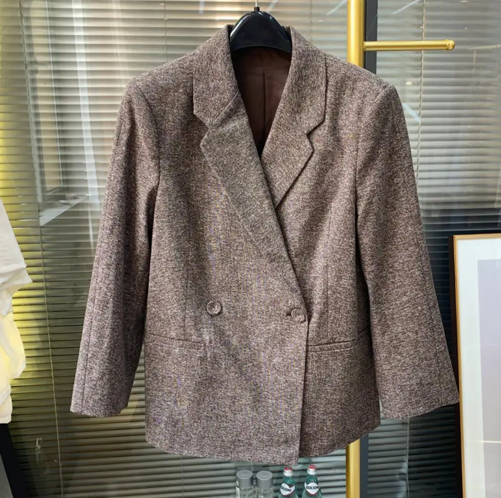 Двубортный блейзер с отложным воротником и V-образным вырезом | Женская одежда