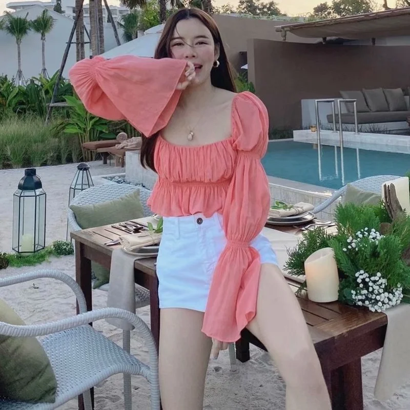 

Fashion Ladies Summer Hedging Long-sleeved Square Neck Slim-fit Trumpet-sleeved Navel Slim-fit Temperament Short Women's T-shirt