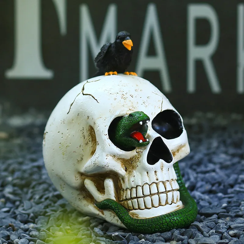 

White Skull Ornament with Green Snake Crow Personalized Halloween Resin Crafts for Home Living Room Bar Decor TN88