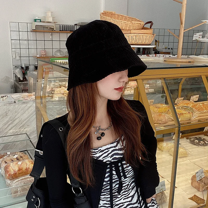 Осенне-зимняя шапка в рыбацком стиле Женская Корейская версия черная