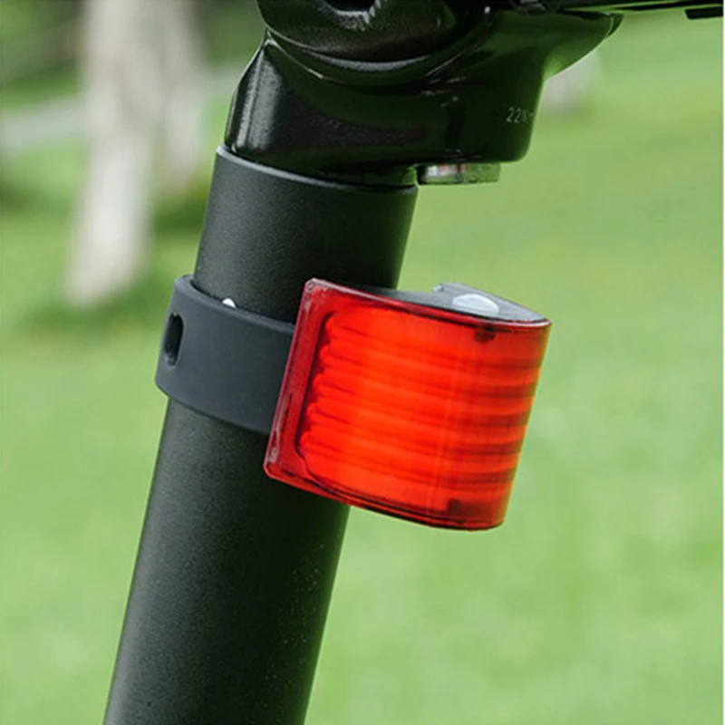 

Light Set Cycling Taillight Headlamp 180 ° Ultra Wide Angle Lamp 40LED Waterproof Explosion Flash Warning Light USB