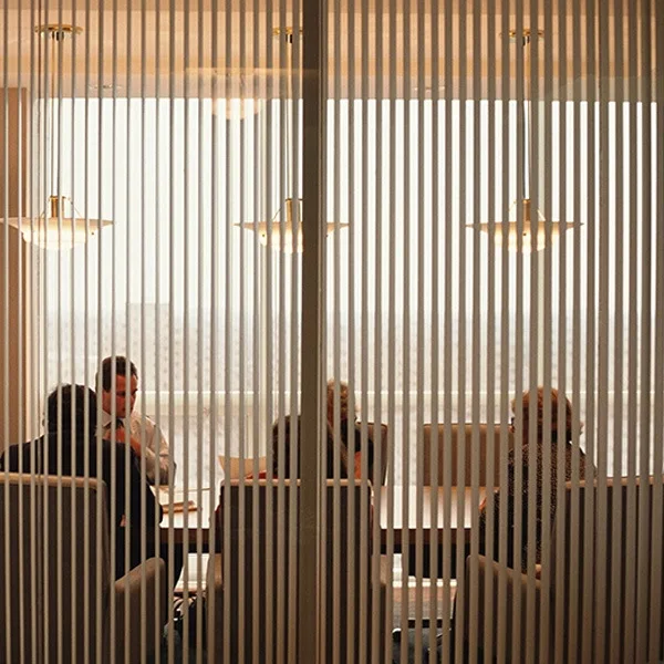 Изготовленные на заказ прочные полузатемненные вертикальные жалюзи оконные