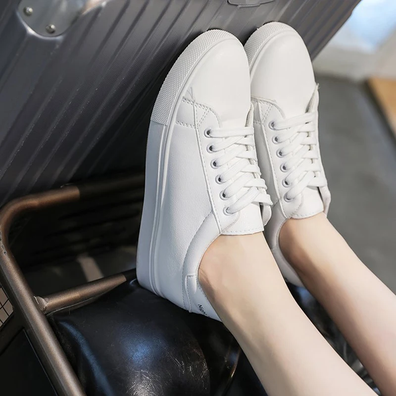 Повседневная обувь Сезон весна Кружевные белые женские туфли на плоской подошве