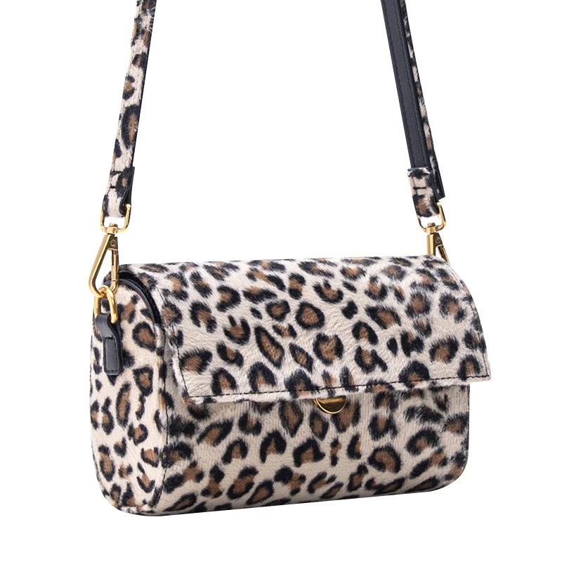 

Leopard Print Plush Simple Retro Small Square Bag Crossbody Leisure Women Lipstick Packet One Shoulder Pack D494