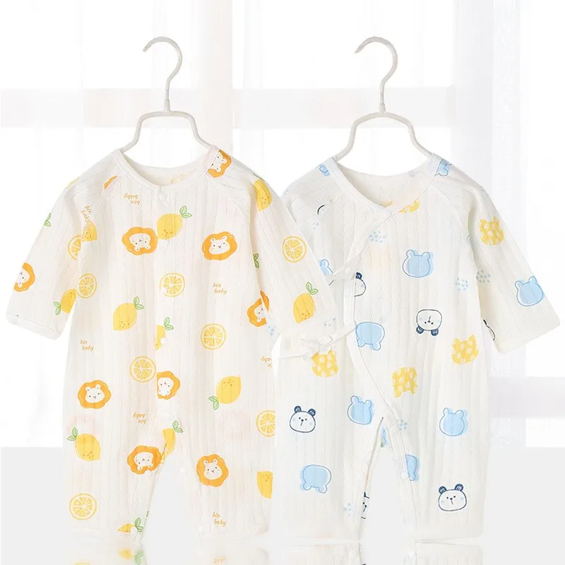 

Детский хлопковый комбинезон на пуговицах, с круглым вырезом