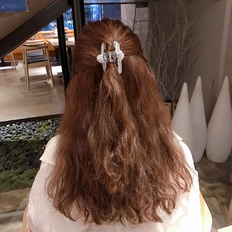 

Crystal Pearl Hair Claws Colorful Plastic Hair Grab Clips Women Korean Hair Accessories For Girls Bath Ponytail Holder