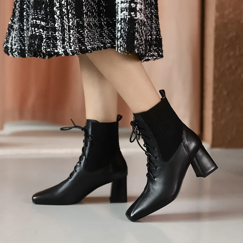 

The new autumn/Winter 2020 versatile skinny boots fashion lace-up single boots personality Martin Boots girl X494