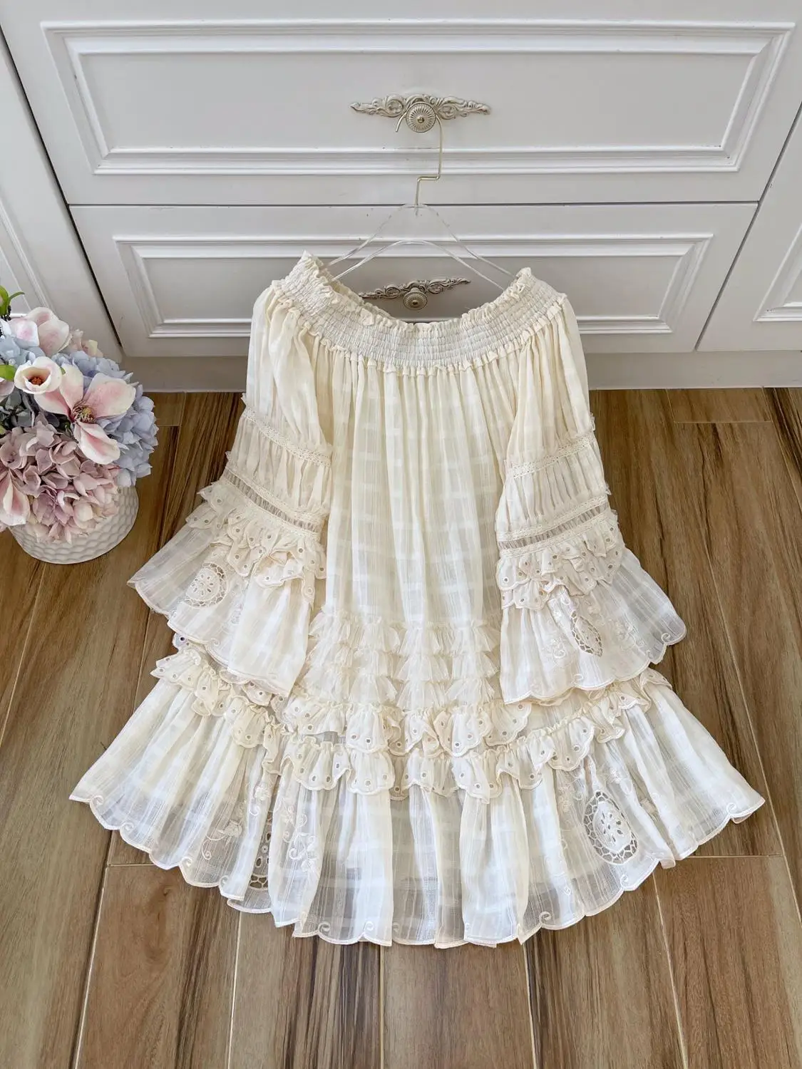 

2021 Spring Runway Fashion Cotton Vocation Dress Women's Slash Collar Off Shoulder Embroidery Ruffle Loose Party Dress