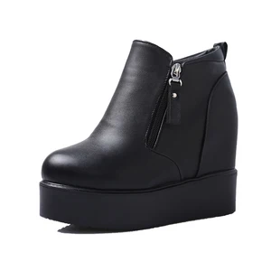 Женские ботильоны 2019 г., зимние кожаные короткие теплые плюшевые ботинки для женщин, обувь на платформе женские ботильоны со скрытым каблуком
