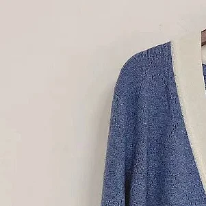 

French Elegant 2021 Early Spring New Style Contrast Color Loose Micro-openwork Super Soft Blended Cardigan