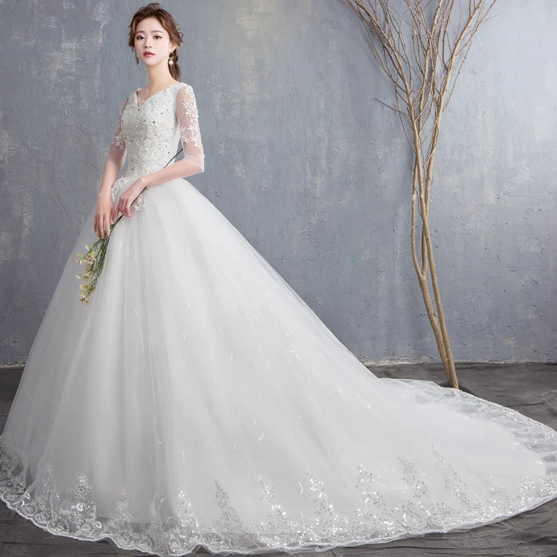 

LAMYA Lace Wedding Dress Plus Size Vintage Bridal Dresses Ball Gown New Half Sleeves V Neck Princess Court Train Luxury 2021