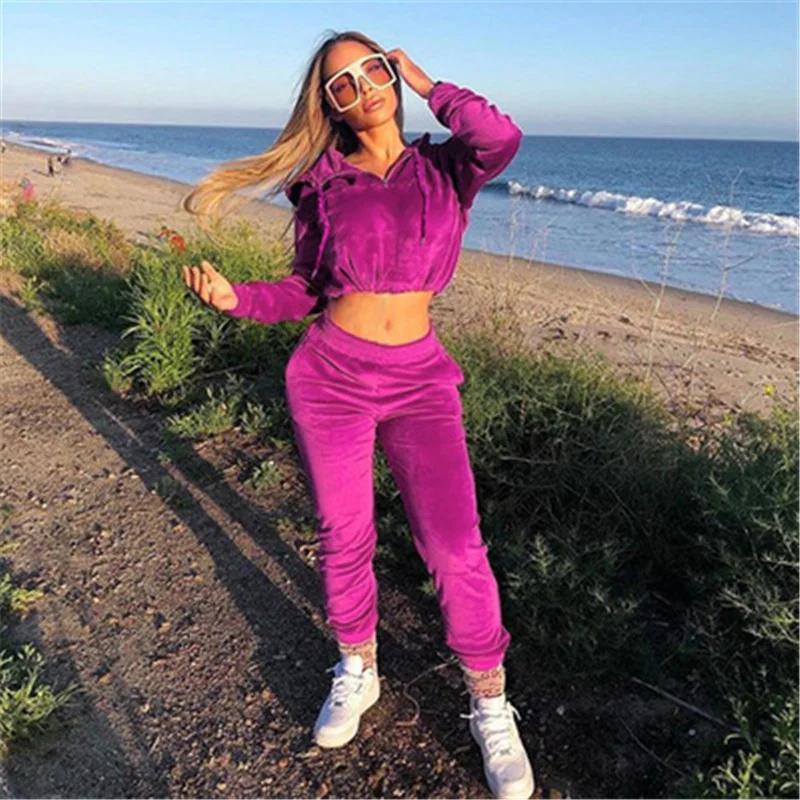 

WJFZQM Two Piece Set Women Velvet Hoodied Long Sleeve Crop Top Stacked Pants Leggings 2 Piece Set Outfits Tracksuit Sweatsuit