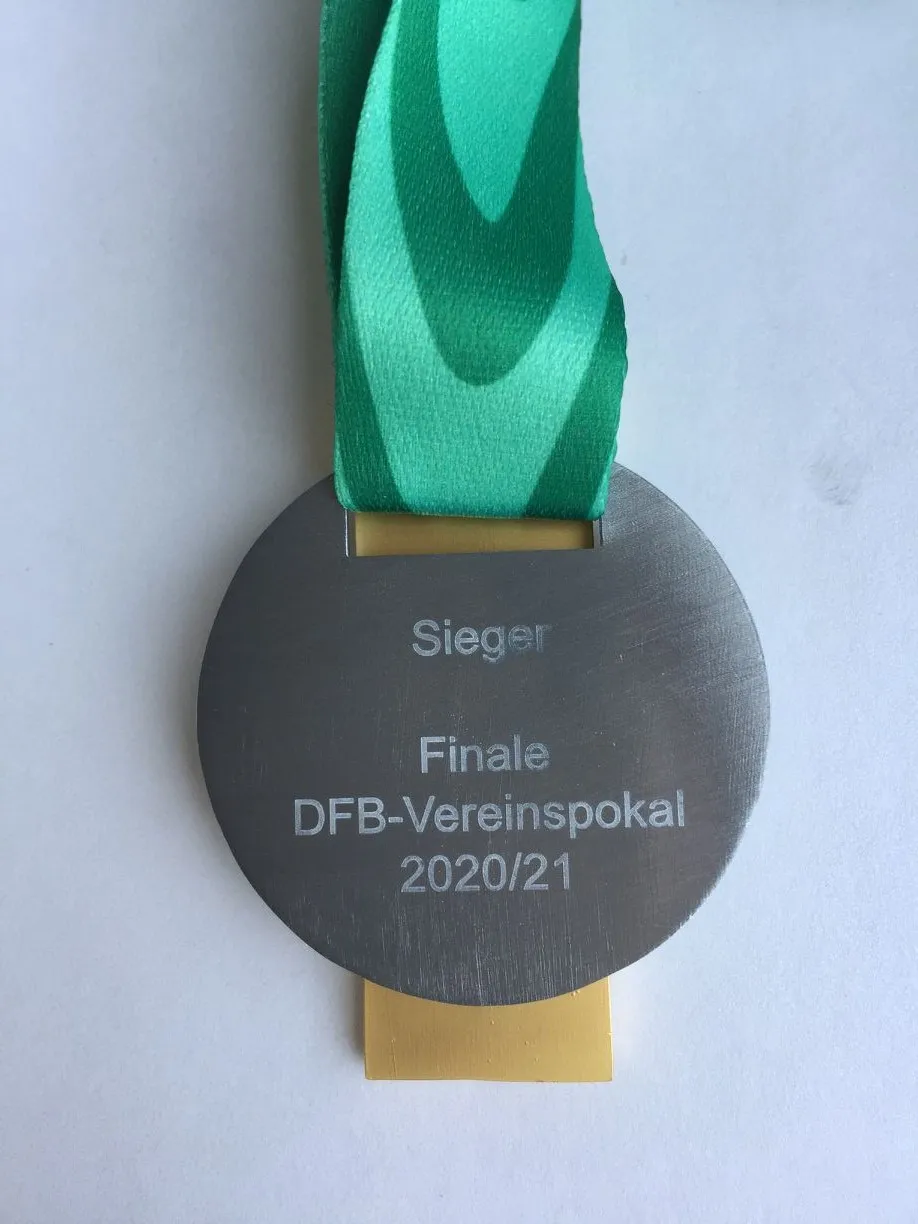 Лидер продаж 2020/21 сезон DFB-медаль чемпионов покала медаль Боруссия Дортмунд
