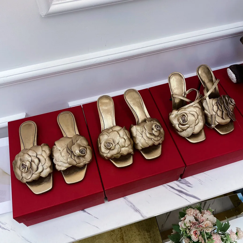 

Women's Shoes