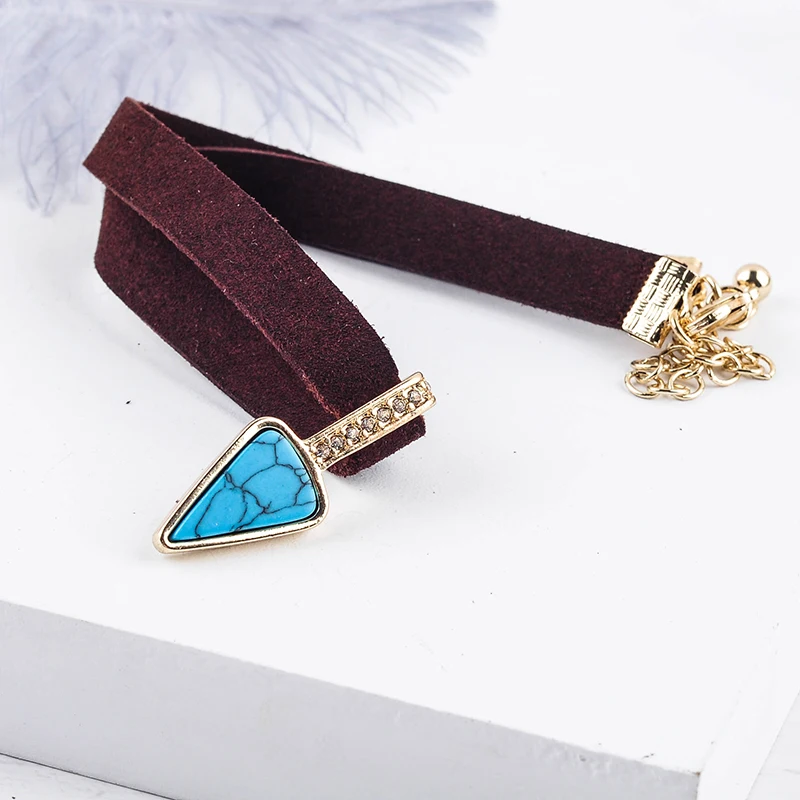 Женское колье чокер с треугольником и искусственным камнем|Колье| |