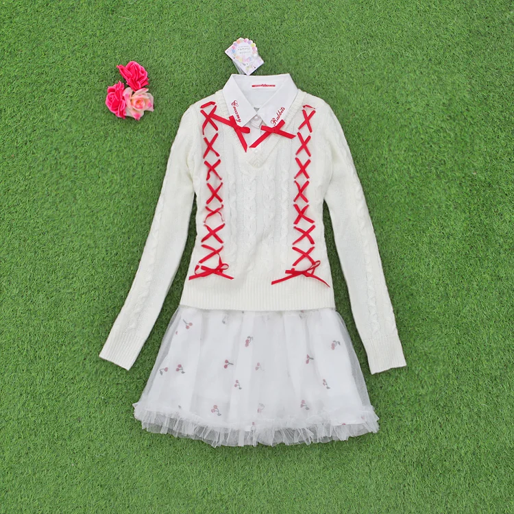 

Japanese l*z lisa style Sweet Fake Two Short Knitted Shirts, Letter Embroidered Shirts, Neckle Twisted Sweaters