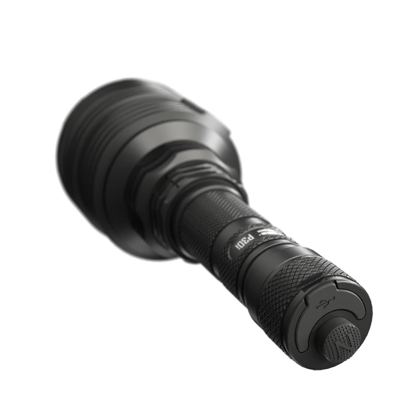 Поисковый фонарик NITECORE P30i 2000 люмен дальность 1000 метров оснащен аккумулятором