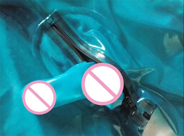 Прозрачный синий латексный костюм кошки с черной перчаткой на молнии скрытый