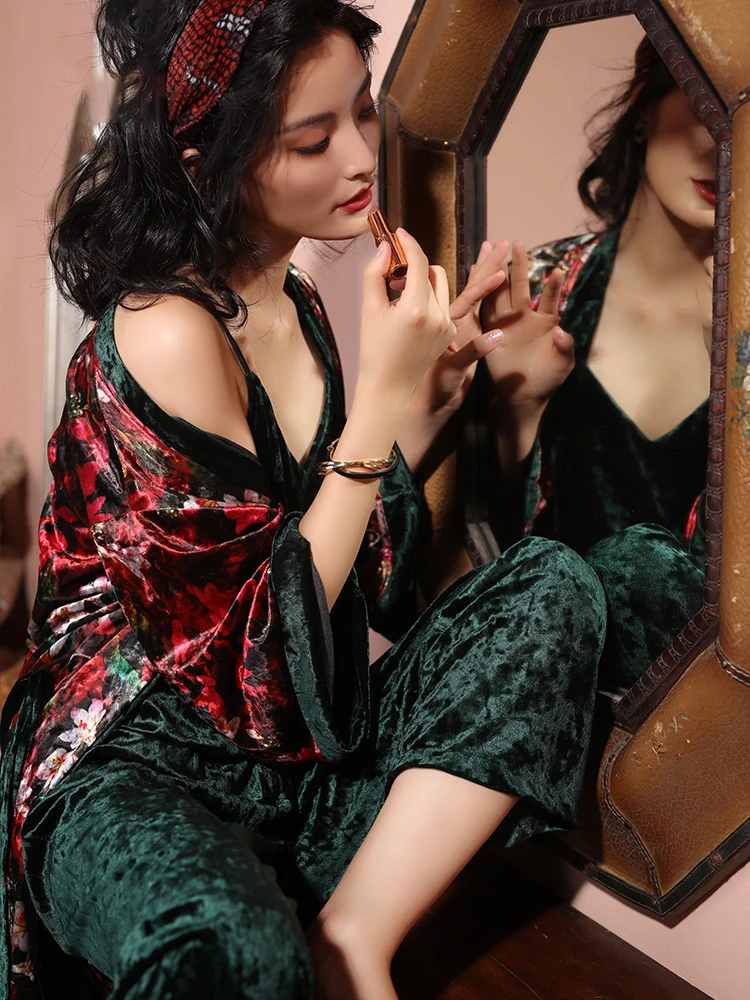 

Women Sleep Suit Velour 3PCS Pajamas Set Sleepwear Home Clothing Velvet Nightwear warm Winter Intimate Lingerie homewear robe